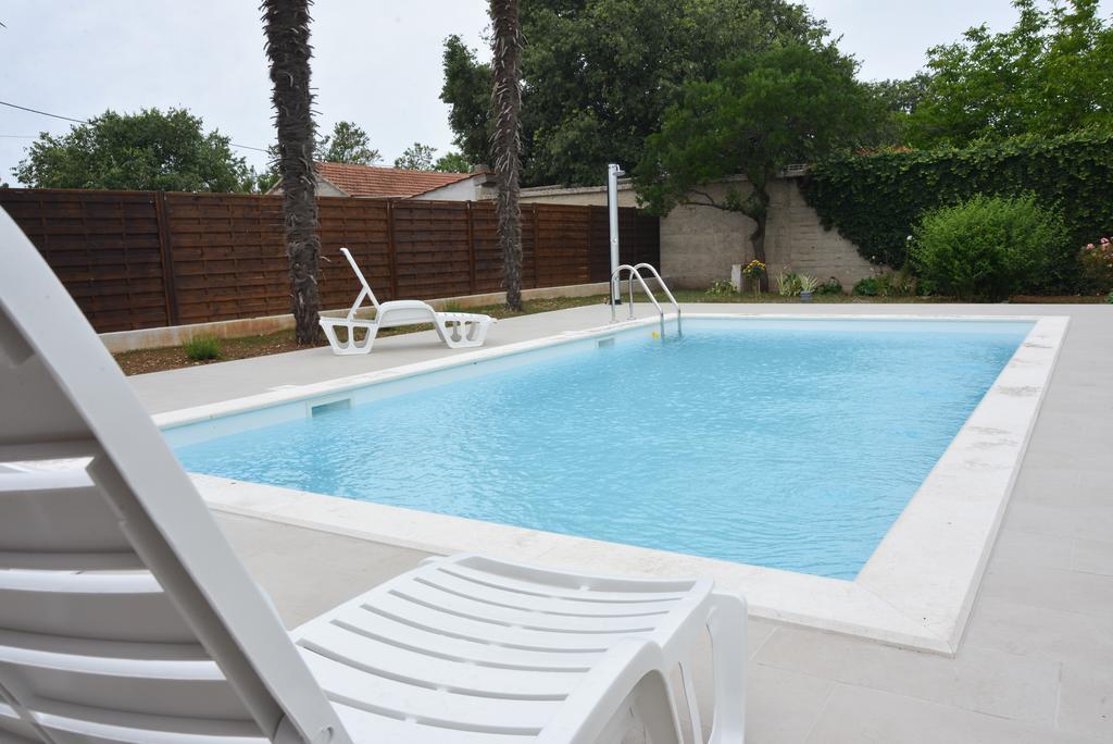 Filipovic Apartments With Pool Biograd Na Moru Exterior photo